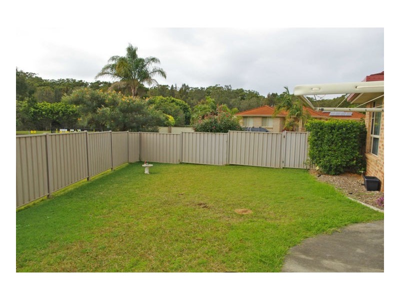 135 Waterman Street, Old Bar NSW 2430