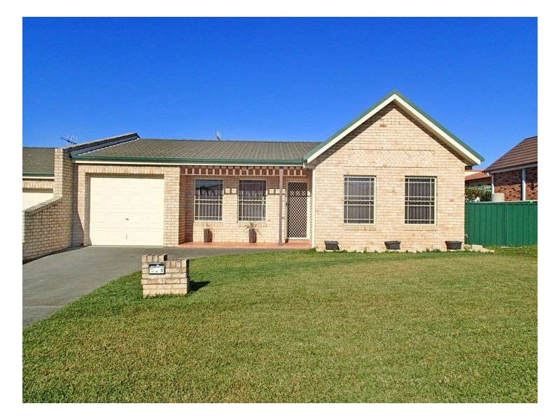 5 Berber Road, Old Bar NSW 2430