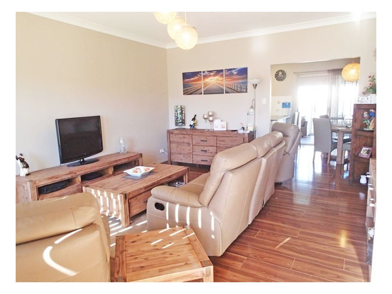 5 Berber Road, Old Bar NSW 2430