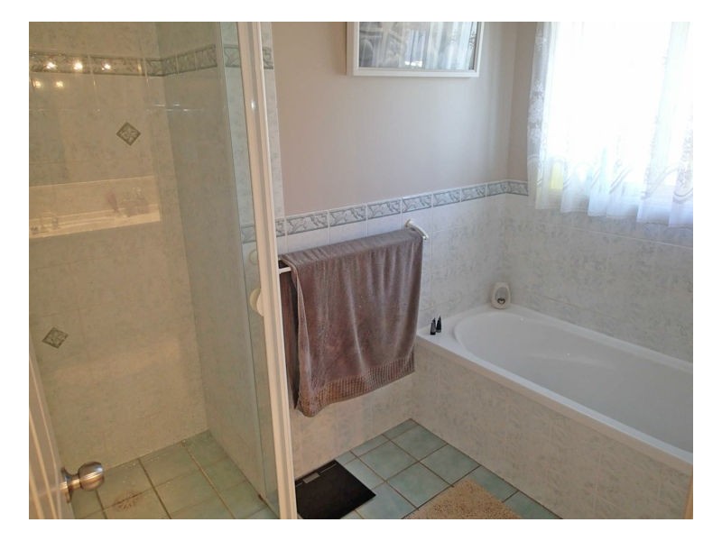 5 Berber Road, Old Bar NSW 2430