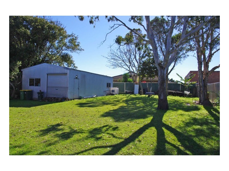 9 Connell Street, Old Bar NSW 2430