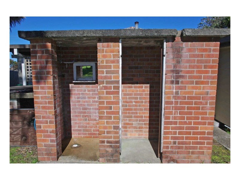 9 Connell Street, Old Bar NSW 2430