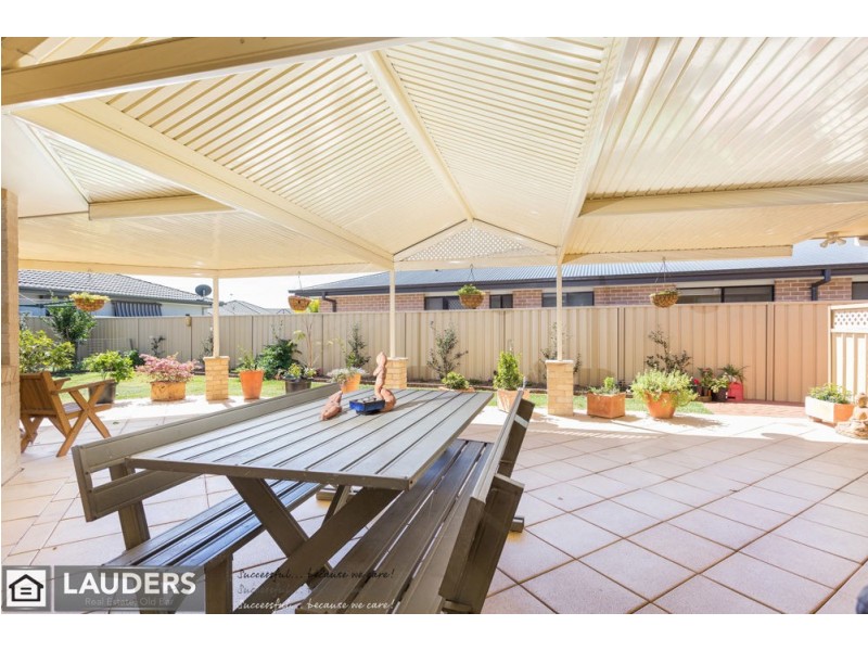 28 Bluehaven Drive, Old Bar NSW 2430