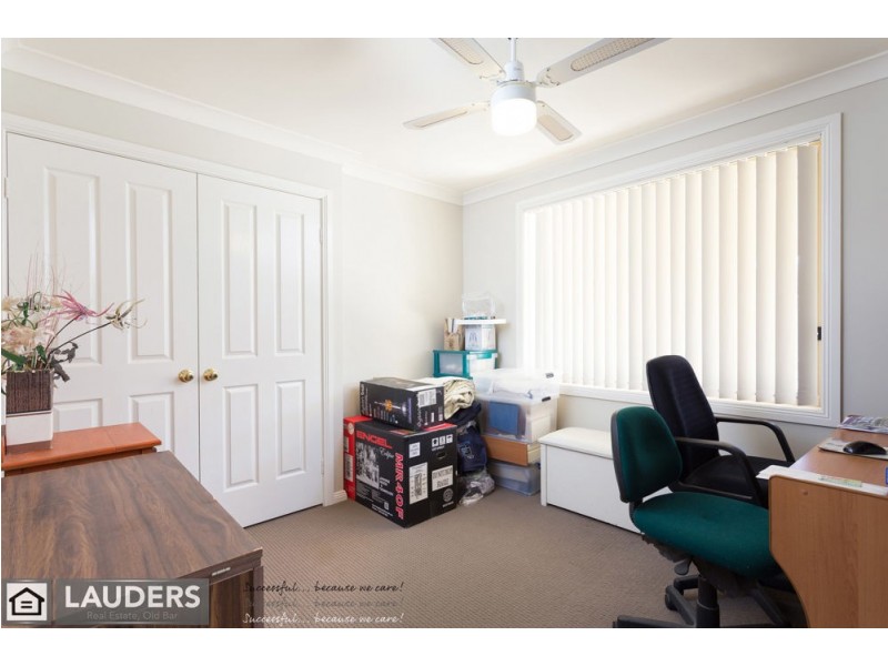 28 Bluehaven Drive, Old Bar NSW 2430