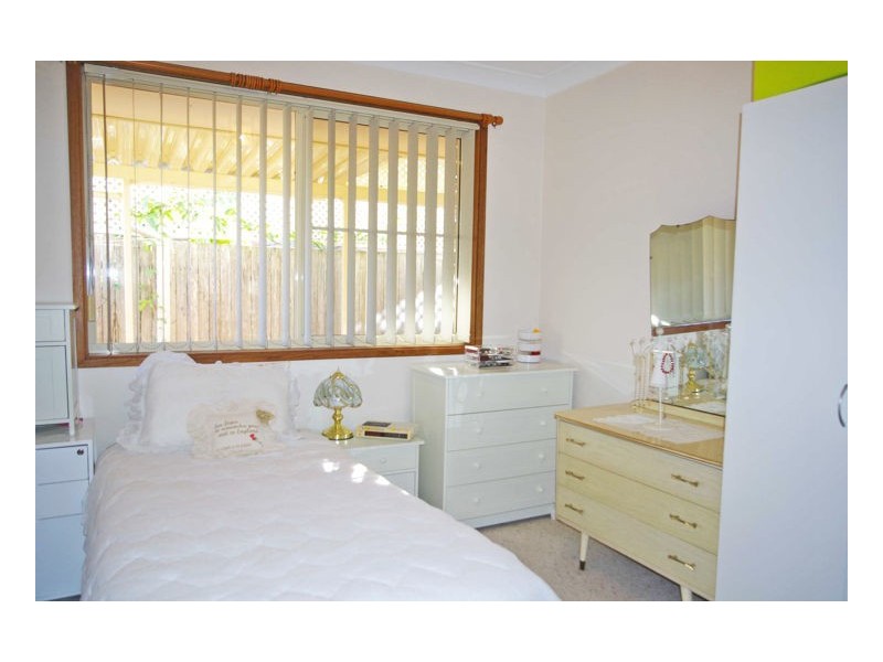 2/89 Old Bar Road, Old Bar NSW 2430