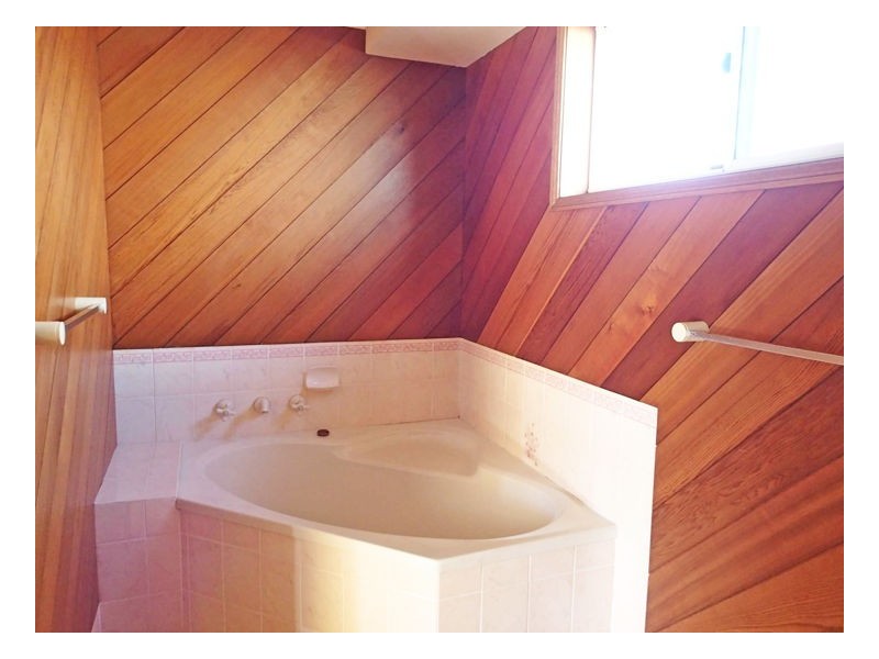 81 Waterman Street, Old Bar NSW 2430