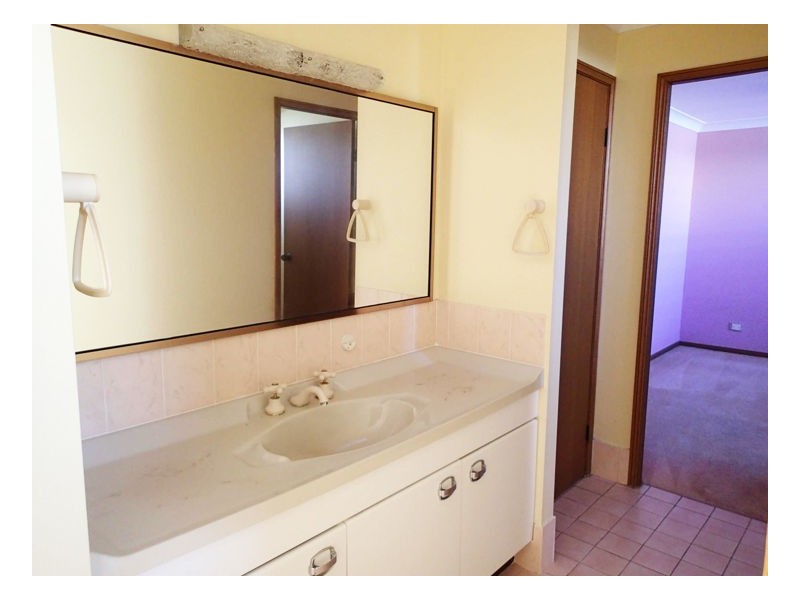 81 Waterman Street, Old Bar NSW 2430