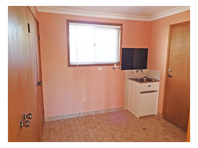 81 Waterman Street, Old Bar NSW 2430