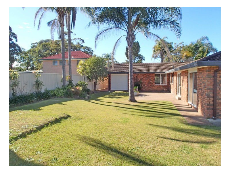 81 Waterman Street, Old Bar NSW 2430