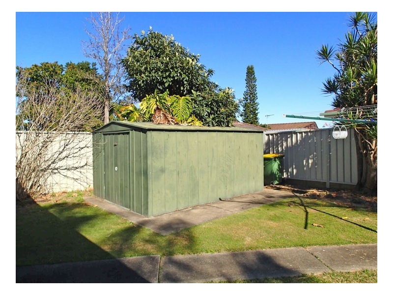 81 Waterman Street, Old Bar NSW 2430