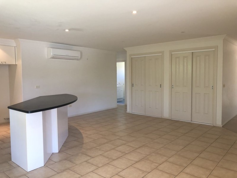 2/22 Mistral Place, Old Bar NSW 2430