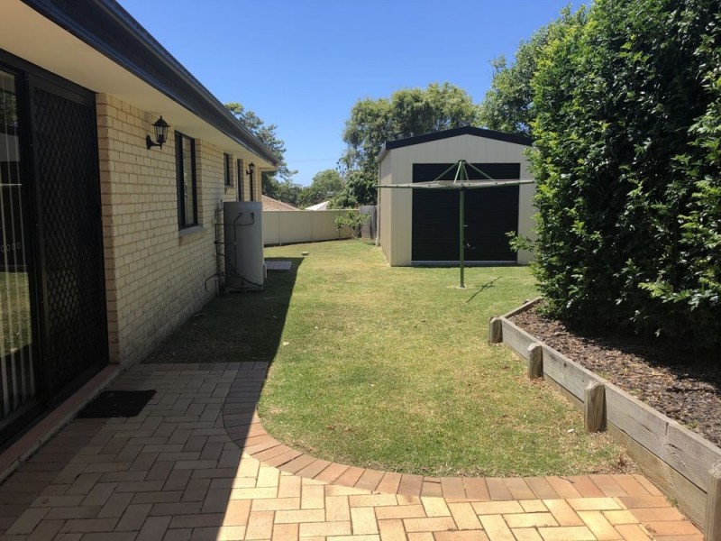 2/22 Mistral Place, Old Bar NSW 2430