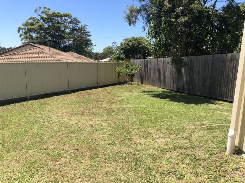 2/22 Mistral Place, Old Bar NSW 2430