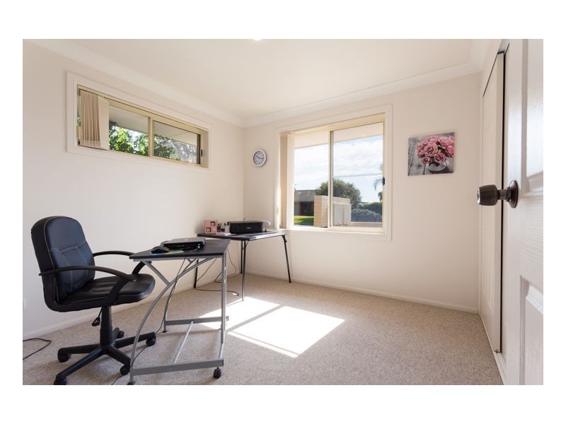 1/76 Old Bar Road, Old Bar NSW 2430