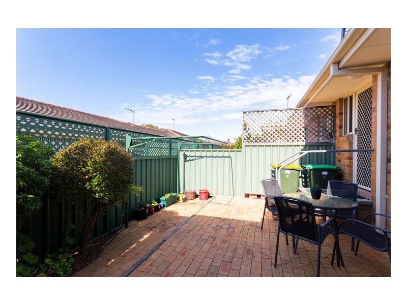 1/76 Old Bar Road, Old Bar NSW 2430