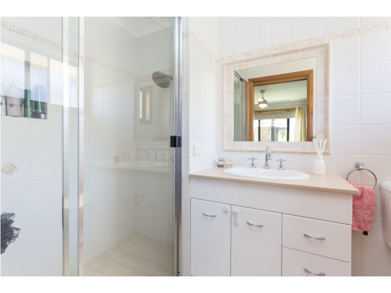 13 Shantull Drive, Wallabi Point NSW 2430