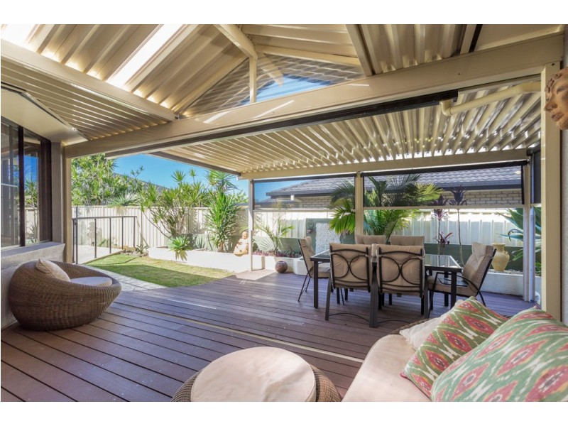 13 Shantull Drive, Wallabi Point NSW 2430