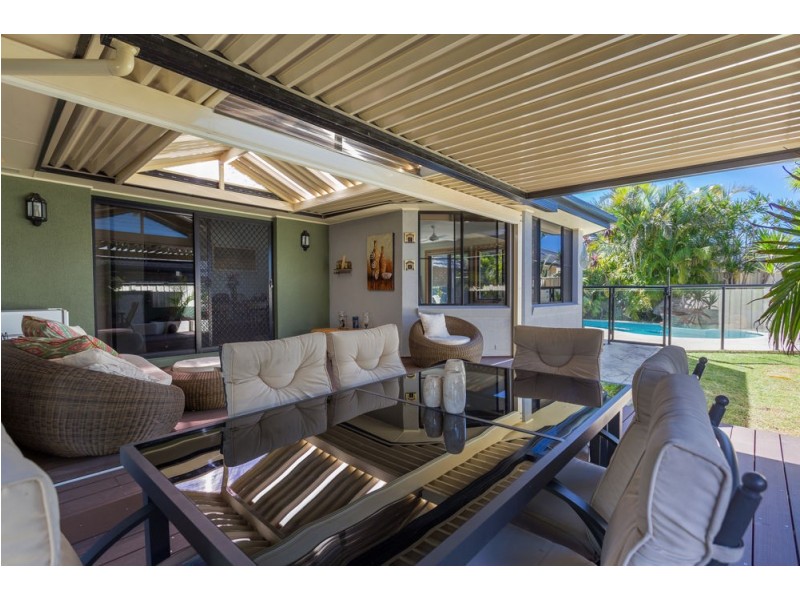 13 Shantull Drive, Wallabi Point NSW 2430