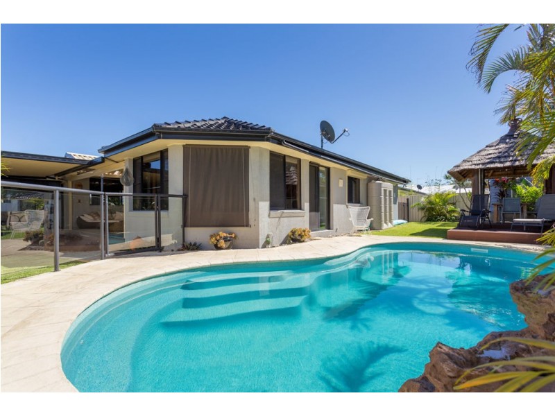 13 Shantull Drive, Wallabi Point NSW 2430