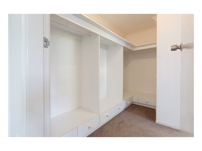 20 Belle Villa Parade, Old Bar NSW 2430