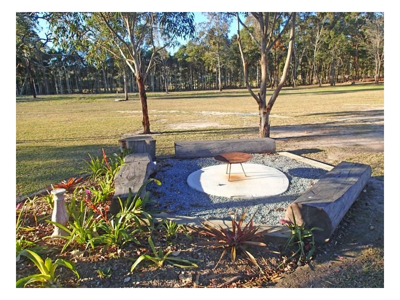 91 Manning Point Road, Old Bar NSW 2430