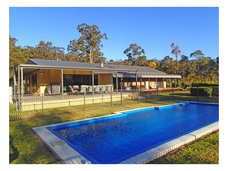 91 Manning Point Road, Old Bar NSW 2430