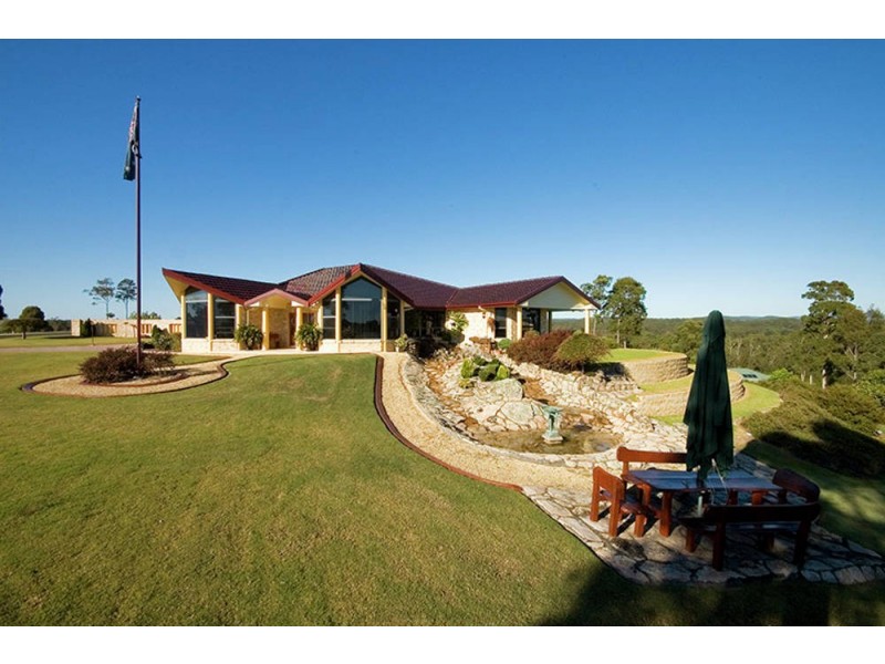 22 Jonnel Heights Place, Pampoolah NSW 2430