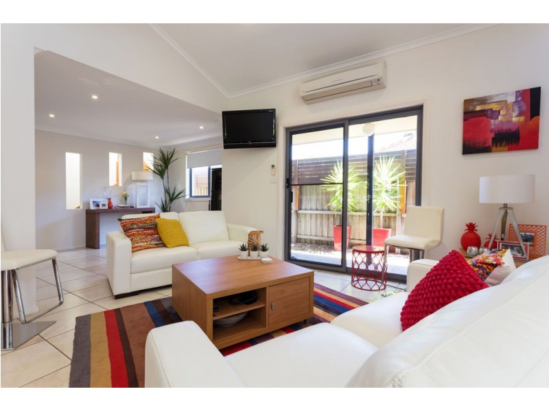 5 Spinnaker Cove, Wallabi Point NSW 2430