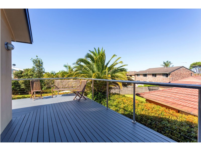 5 Spinnaker Cove, Wallabi Point NSW 2430