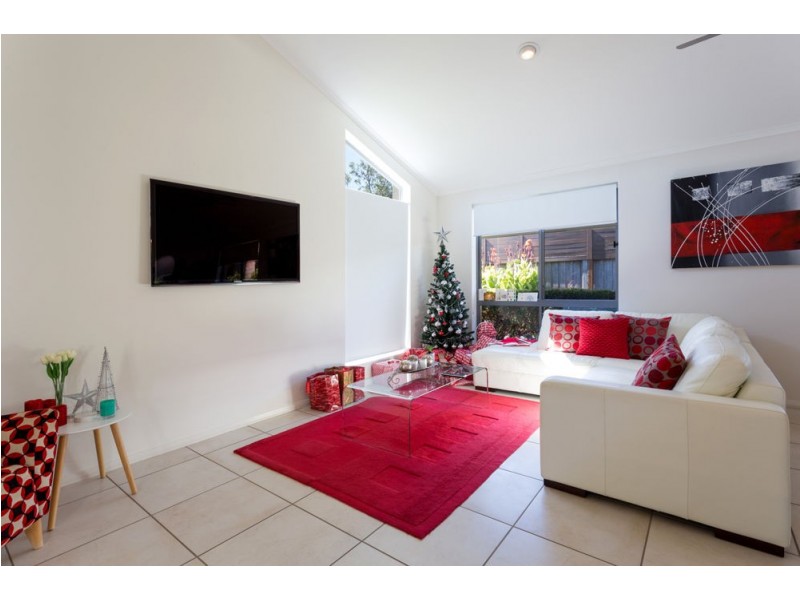 5 Spinnaker Cove, Wallabi Point NSW 2430