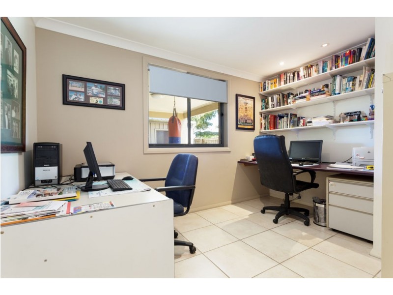 5 Spinnaker Cove, Wallabi Point NSW 2430