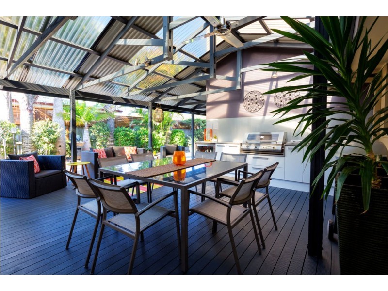 5 Spinnaker Cove, Wallabi Point NSW 2430