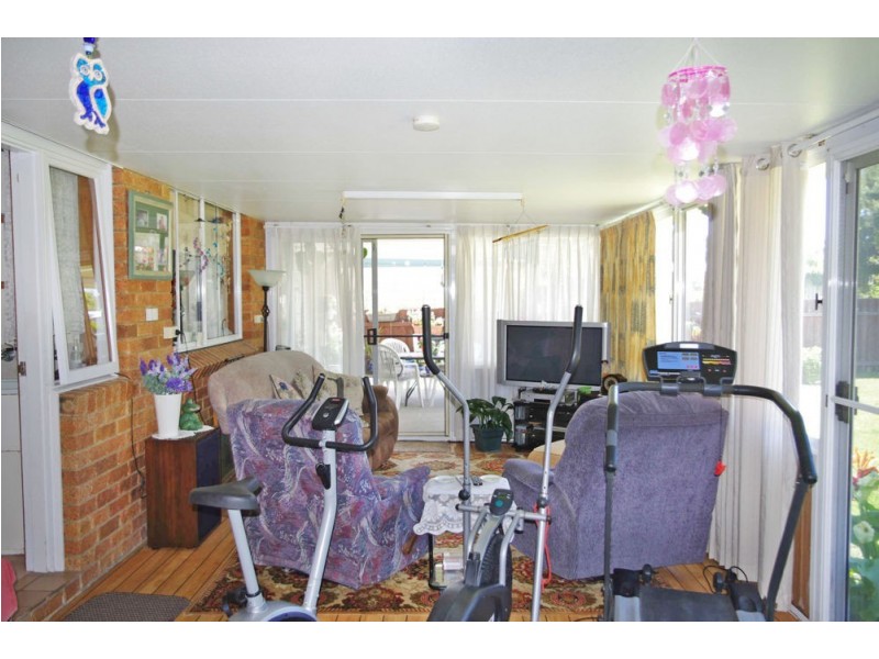 11 Drury Close, Old Bar NSW 2430