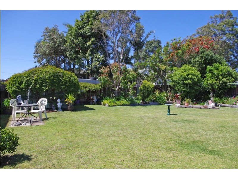 11 Drury Close, Old Bar NSW 2430