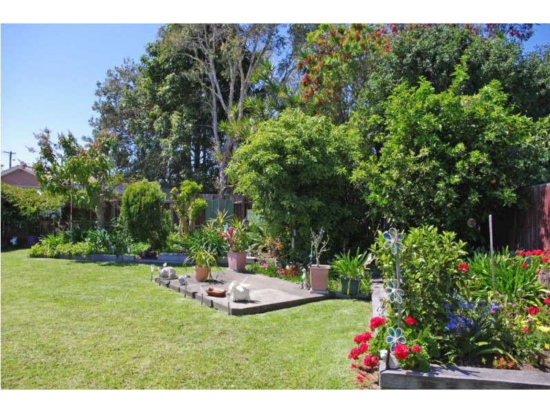 11 Drury Close, Old Bar NSW 2430