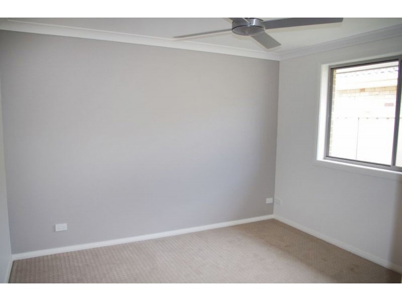 1/42 Albatross Way, Old Bar NSW 2430