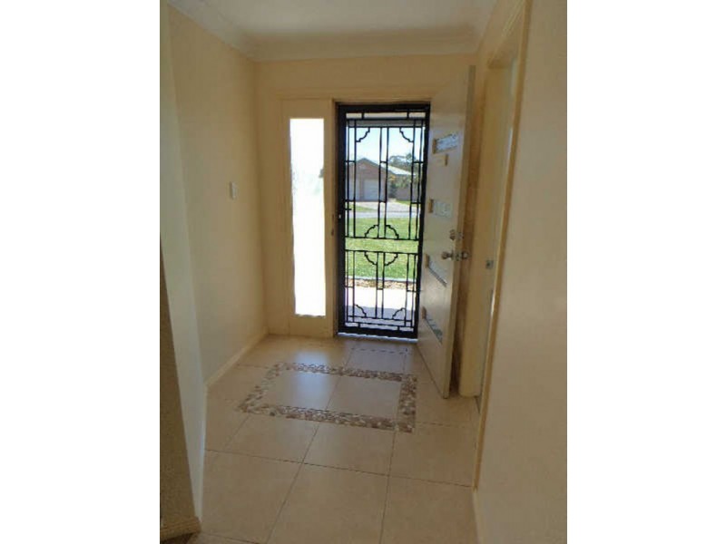 14 Rosier Place, Old Bar NSW 2430