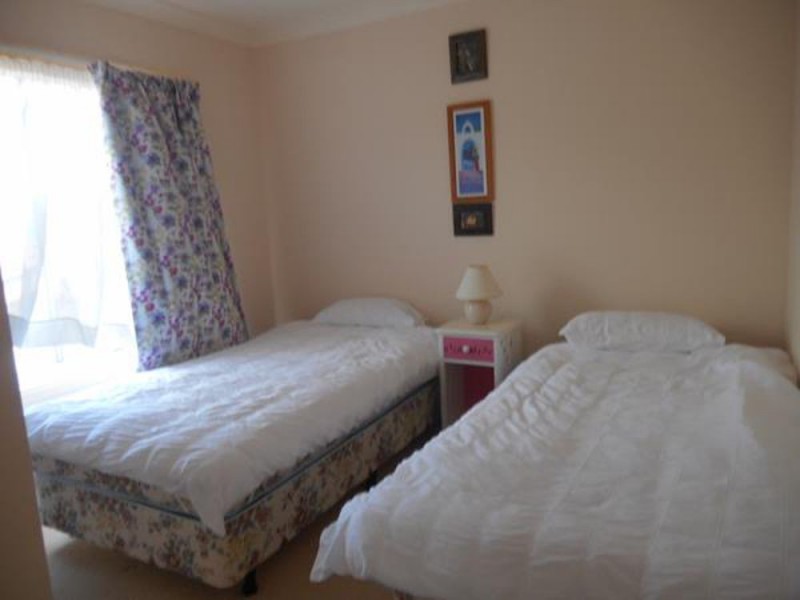 Unit 1 The Meridian  Lewis Street, Old Bar NSW 2430