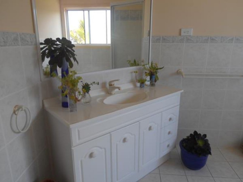 Unit 1 The Meridian  Lewis Street, Old Bar NSW 2430