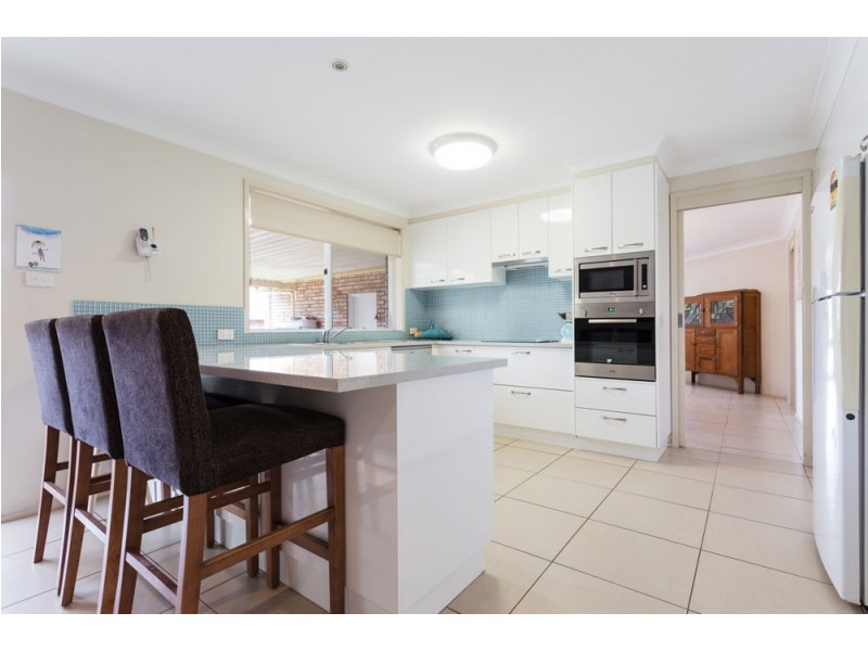 5 Casuarina Close, Old Bar NSW 2430