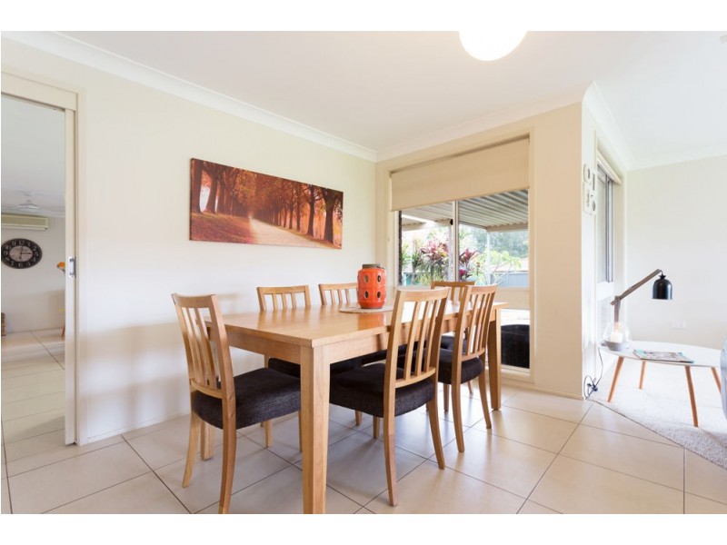 5 Casuarina Close, Old Bar NSW 2430