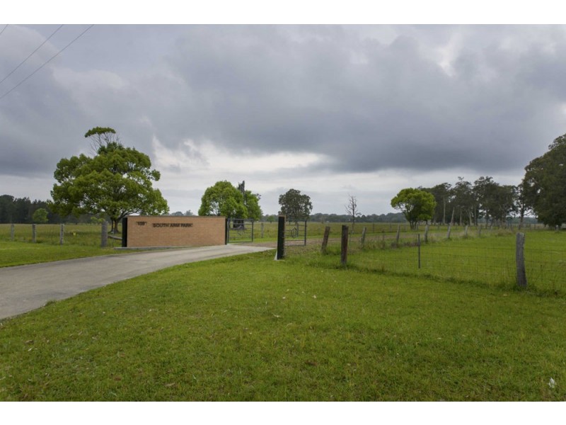 108 Cowans Lane, Oxley Island NSW 2430