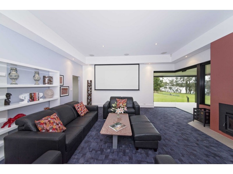 108 Cowans Lane, Oxley Island NSW 2430