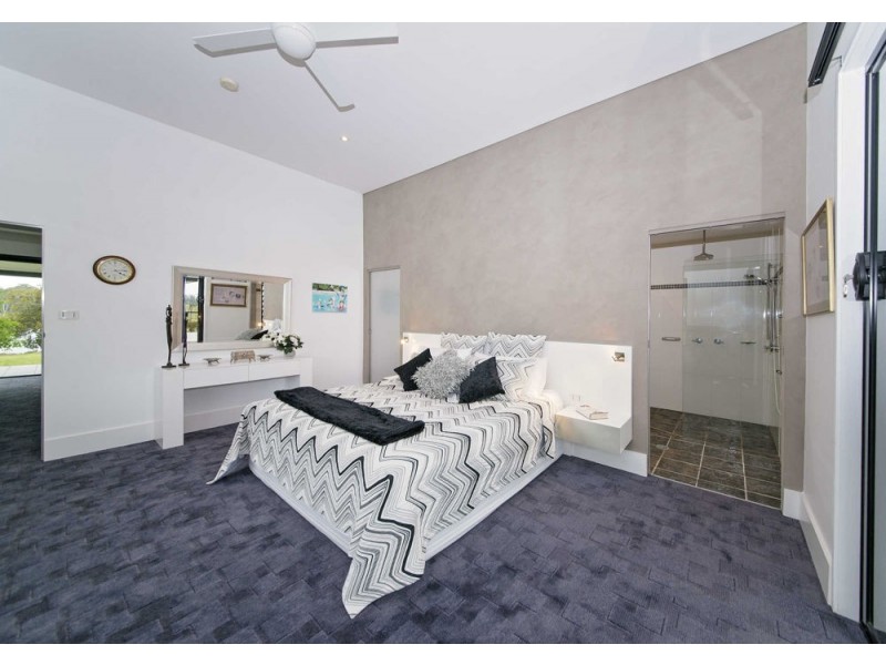 108 Cowans Lane, Oxley Island NSW 2430