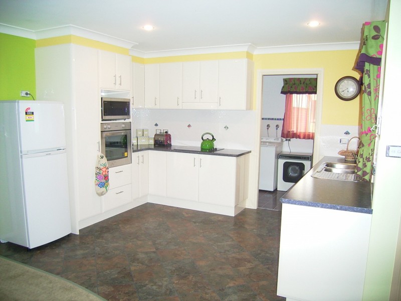 2/9 Clerke Street, Old Bar NSW 2430