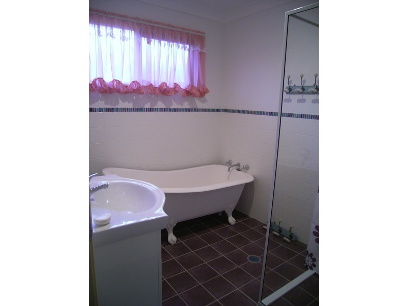 2/9 Clerke Street, Old Bar NSW 2430