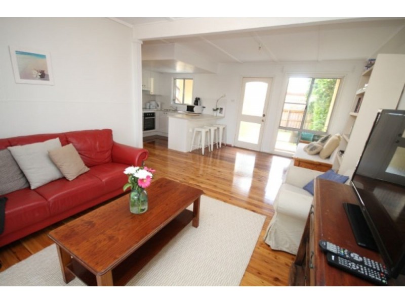 25a Old Bar Road, Old Bar NSW 2430