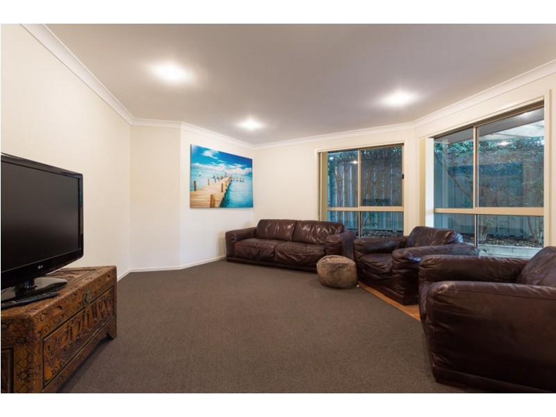 1/7 Paradise Close, Old Bar NSW 2430