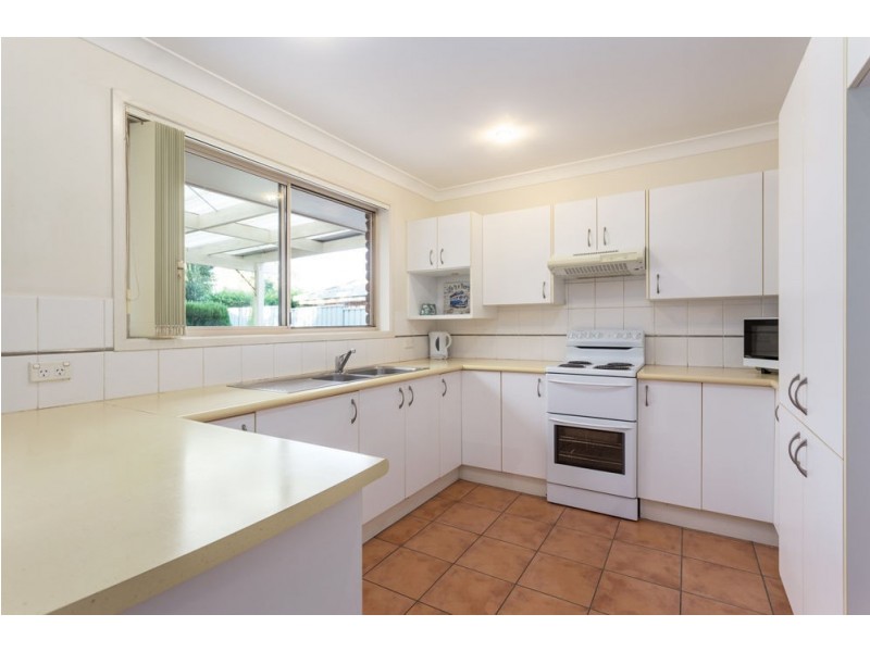 1/7 Paradise Close, Old Bar NSW 2430