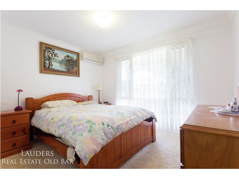 106 Waterman Street, Old Bar NSW 2430